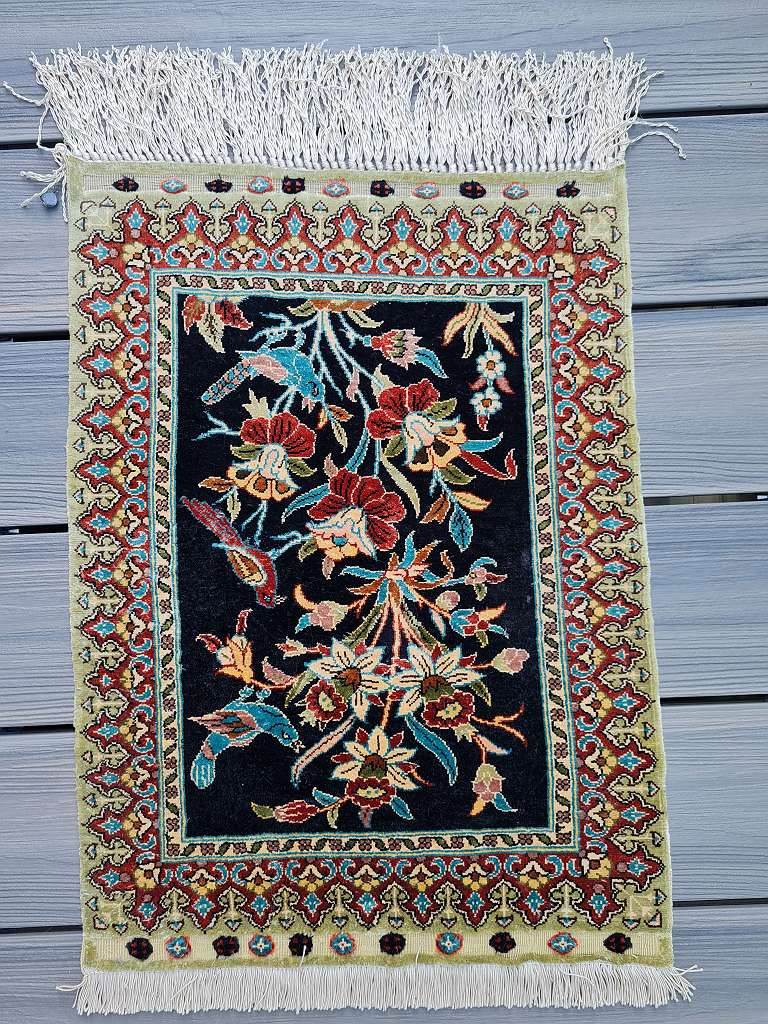 Sehr schöner " HEREKE " 70x45cm - aus berühmter Provenienz. 1AA Zustand.
