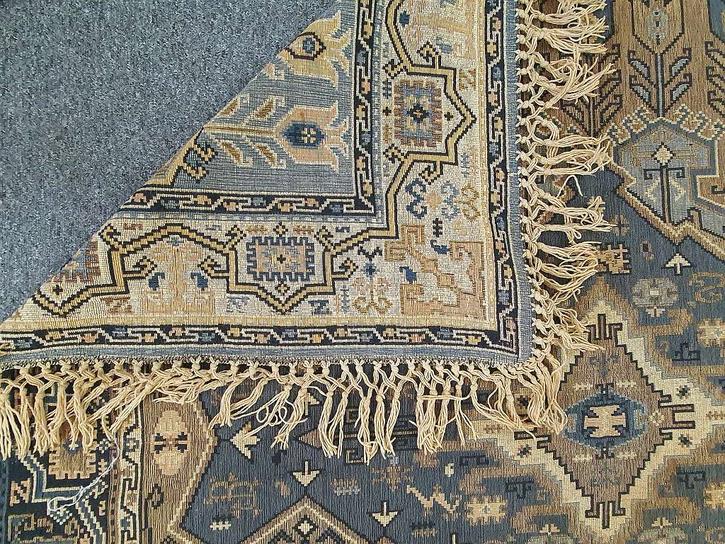 2 x rumänische " PIROTS " Art Plaids. - 170x170cm - ausgesprochen selten