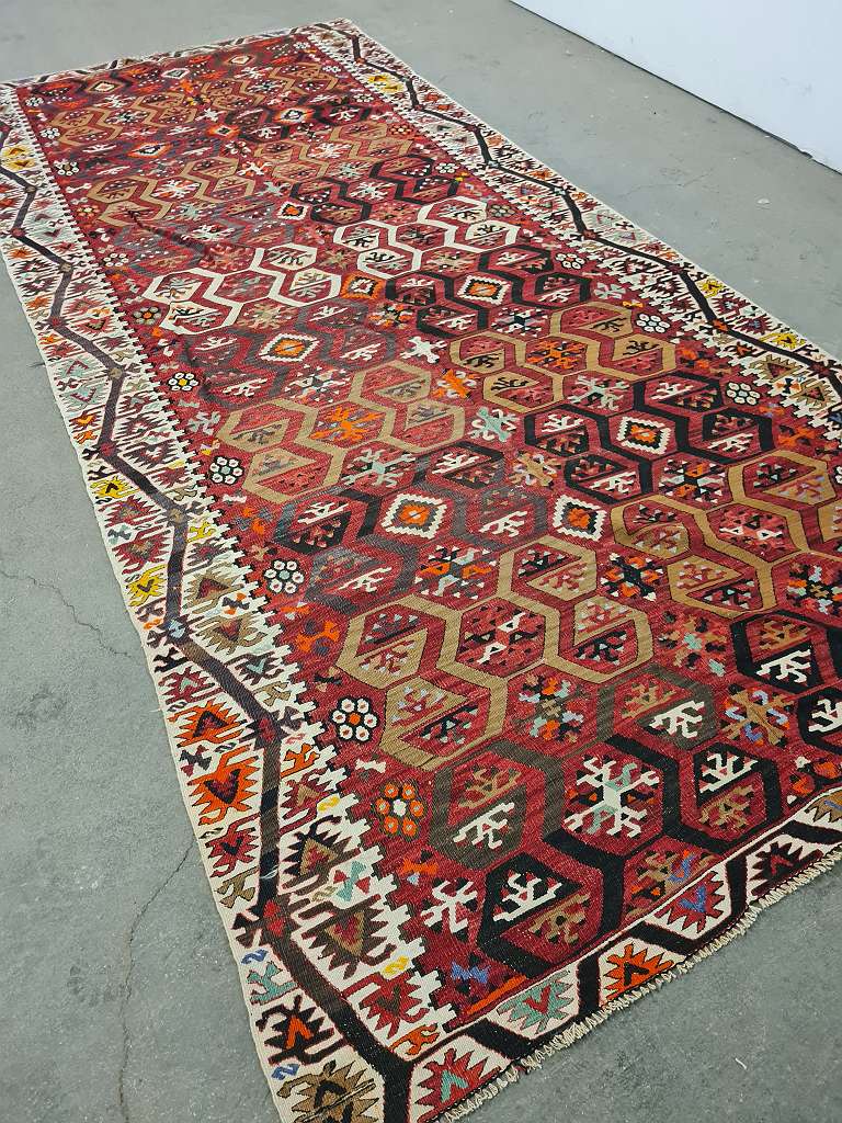 Wunderbarer seltener " KONYA KELIM " 400x172cm - Pflanzenfarben - Ausdrucksstark - 1A Zustand.