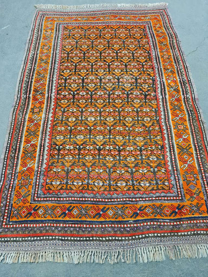 Sehr schöner SCHIRWAN 220x135 cm mit langer Knüpftradition - 1A Zustand.