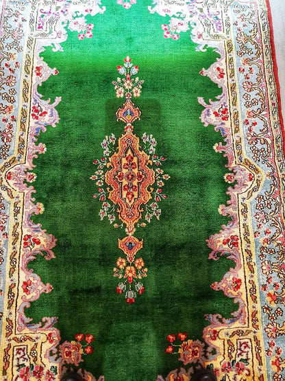 Perserteppich " KIRMAN " 208x123cm - sehr seltene Farbe - 1A Zustand.