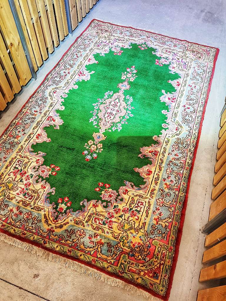 Perserteppich " KIRMAN " 208x123cm - sehr seltene Farbe - 1A Zustand.