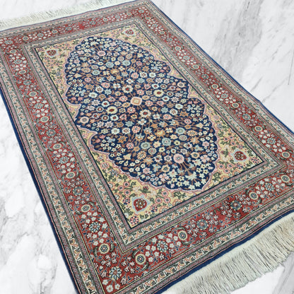 Perserteppich " ISFAHAN " 200x120 cm - 800.000 Kn. Hervorragender Zustand